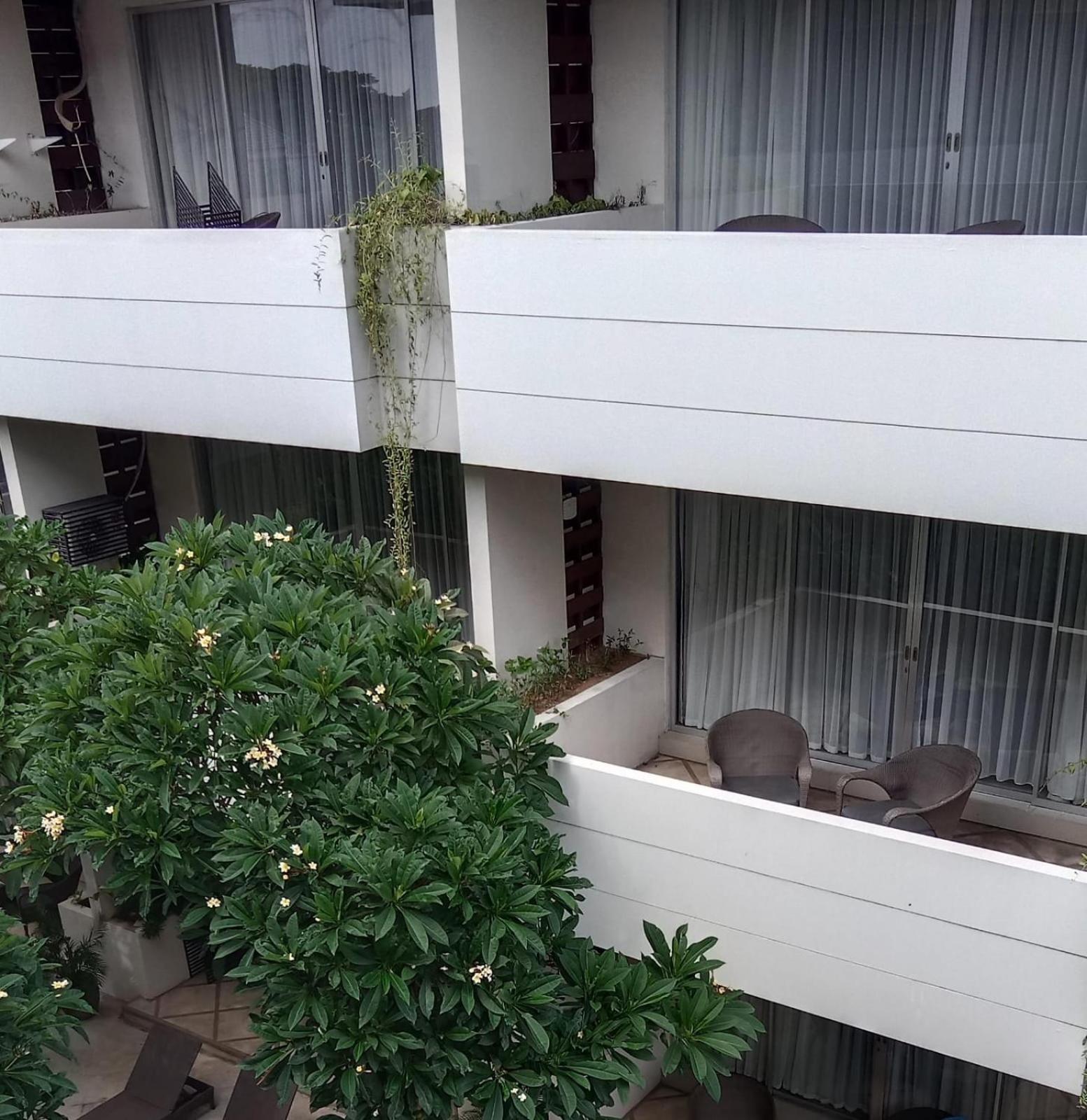 Aparthotel Swiss-Belcourt Sunset Seminyak Exterior foto