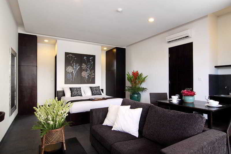 Aparthotel Swiss-Belcourt Sunset Seminyak Exterior foto