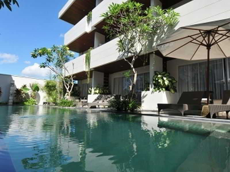 Aparthotel Swiss-Belcourt Sunset Seminyak Exterior foto